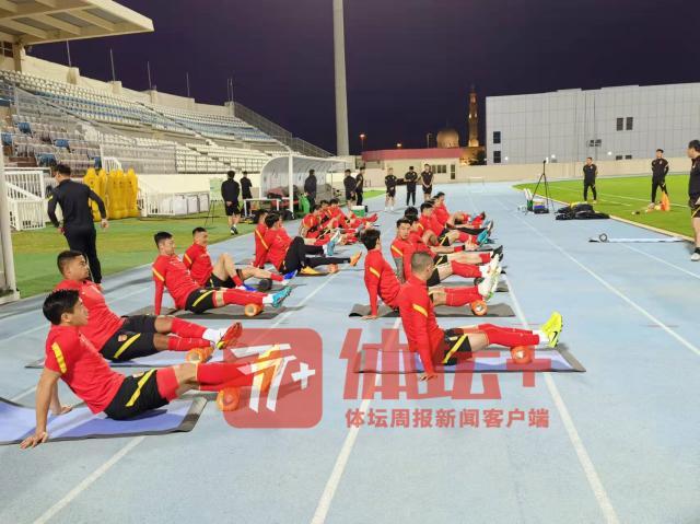 半岛体育-国足阿联酋首练蒋光太归队参训 高准翼因伤缺席