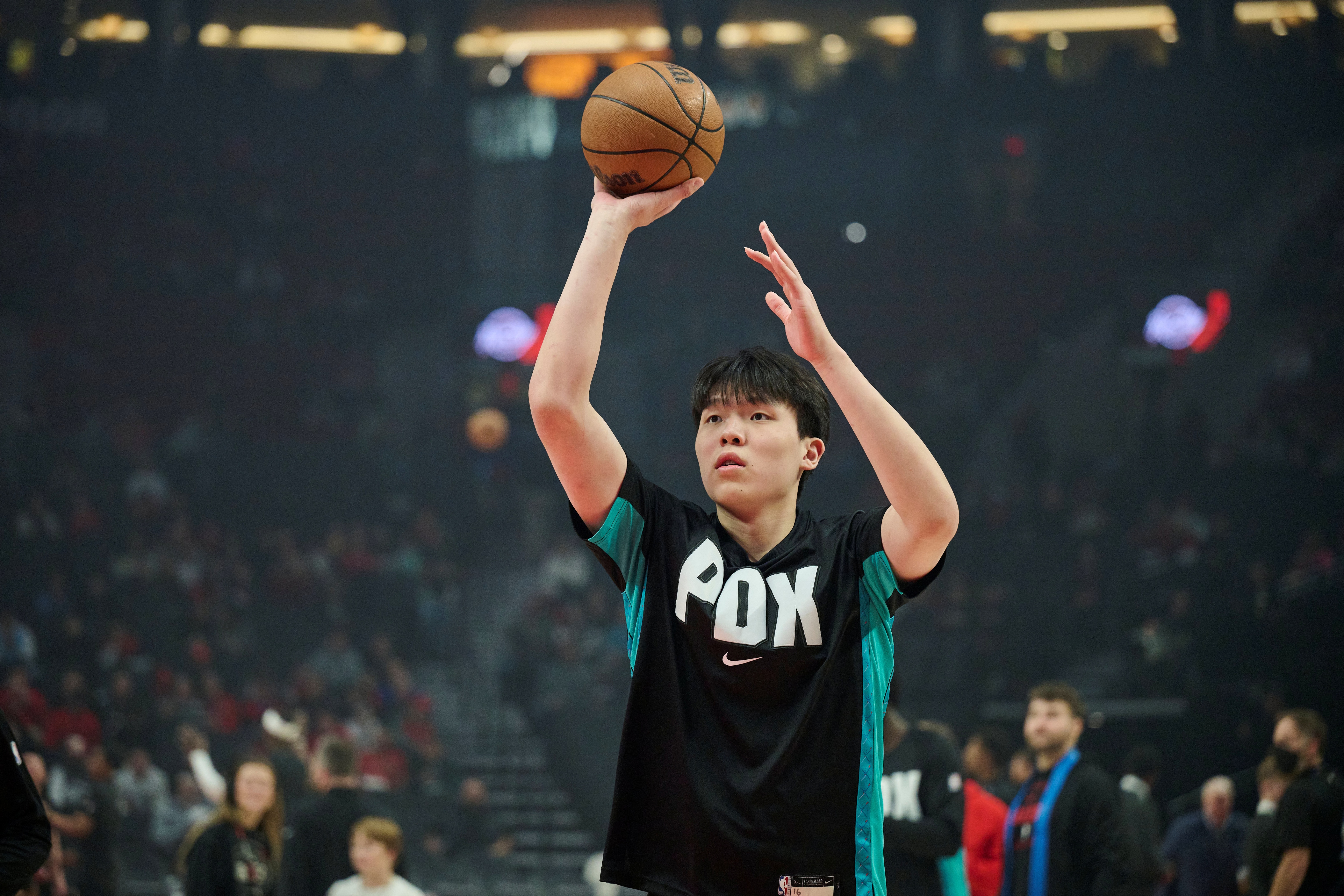 半岛体育-羡慕这个时间啊！杨瀚森今日未登场 河村勇辉又出战26分钟