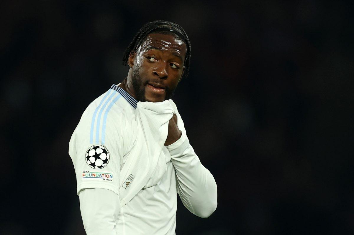 队报：西汉姆联正在和切尔西谈判，尝试租借迪萨西