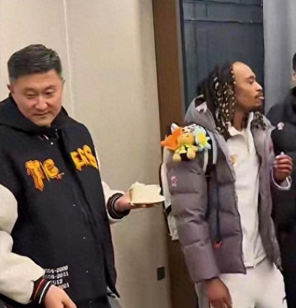 半岛体育官网-确定不打！崔永熙首秀时间确定，辽粤战可登场，后场三叉戟联手