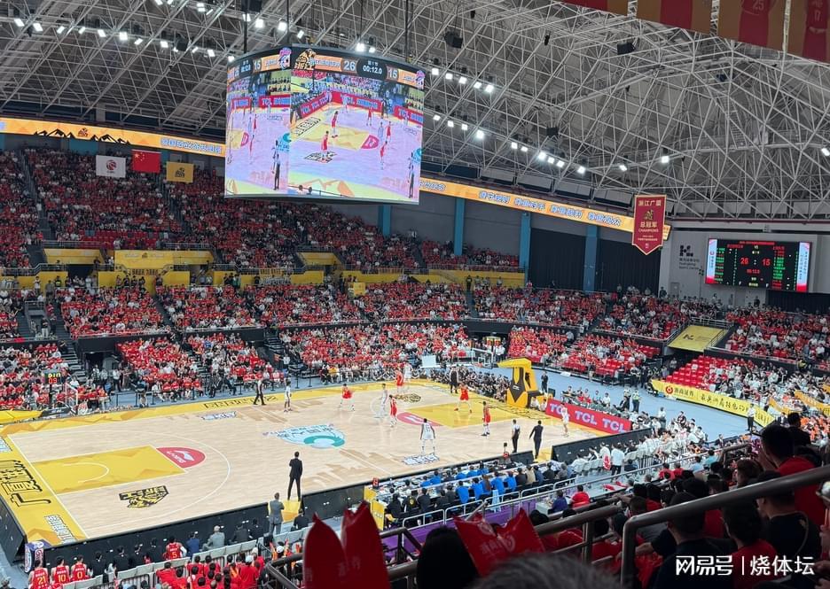 CBA：广厦拒绝被横扫+保留卫冕希望，胡金秋半场狂砍22分